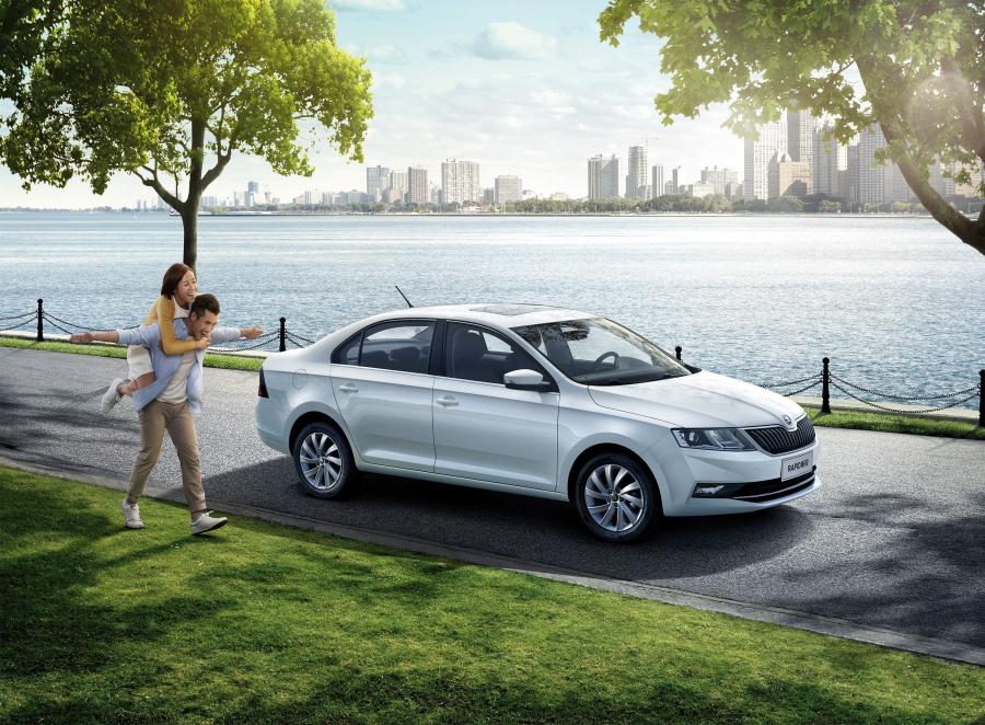  Skoda Rapid 2017 года  (CN) (фото 5 из 8)